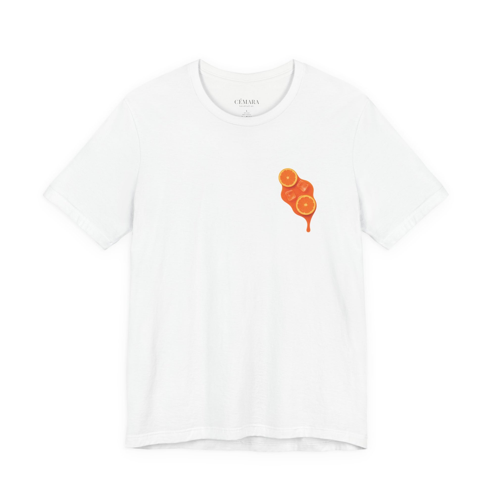 Naturweißes T-Shirt mit Frontprint in Orange – stilvolles Shirt für Rooftop Brunch & Aperitivo Vibes