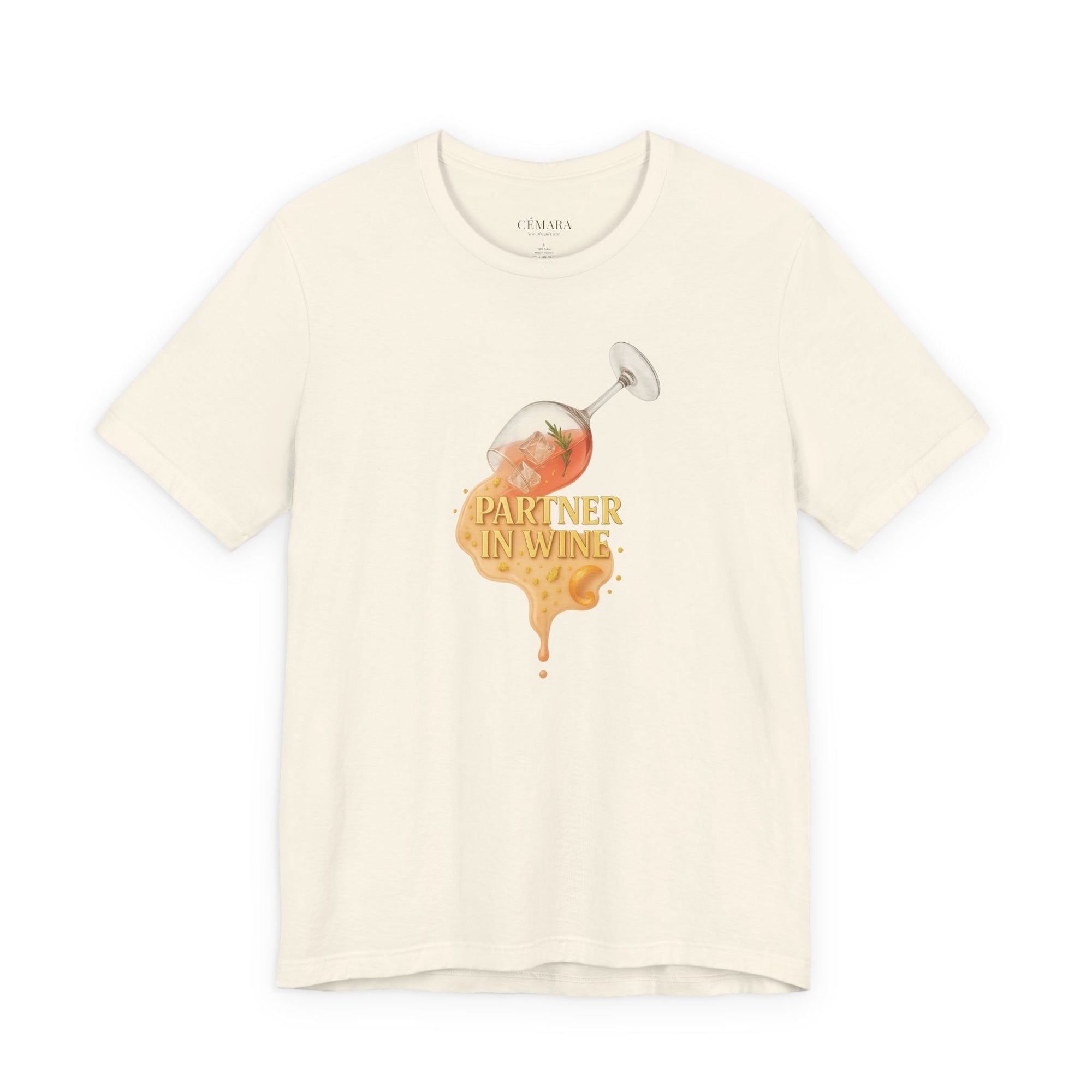 Damen Shirt in Beige mit Rosé-Weinglas Print & „Partner in Wine“ Statement in Gold
