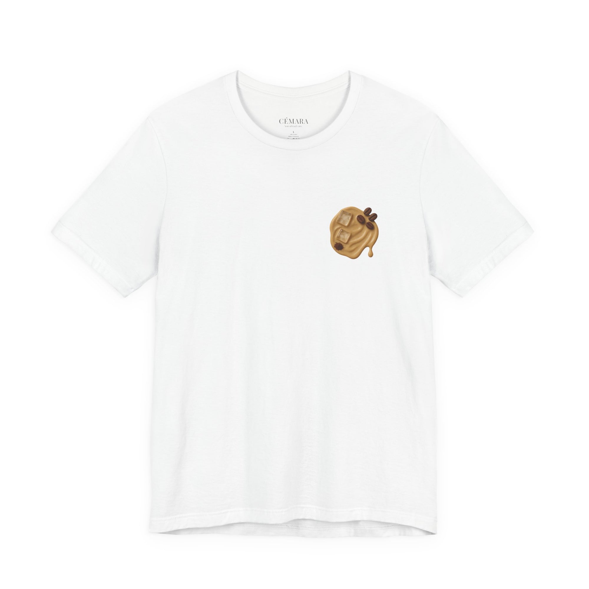 CÉMARA Espresso Martini Shirt in Naturweiß – kleiner Frontprint für Coffee Lovers pocket print
