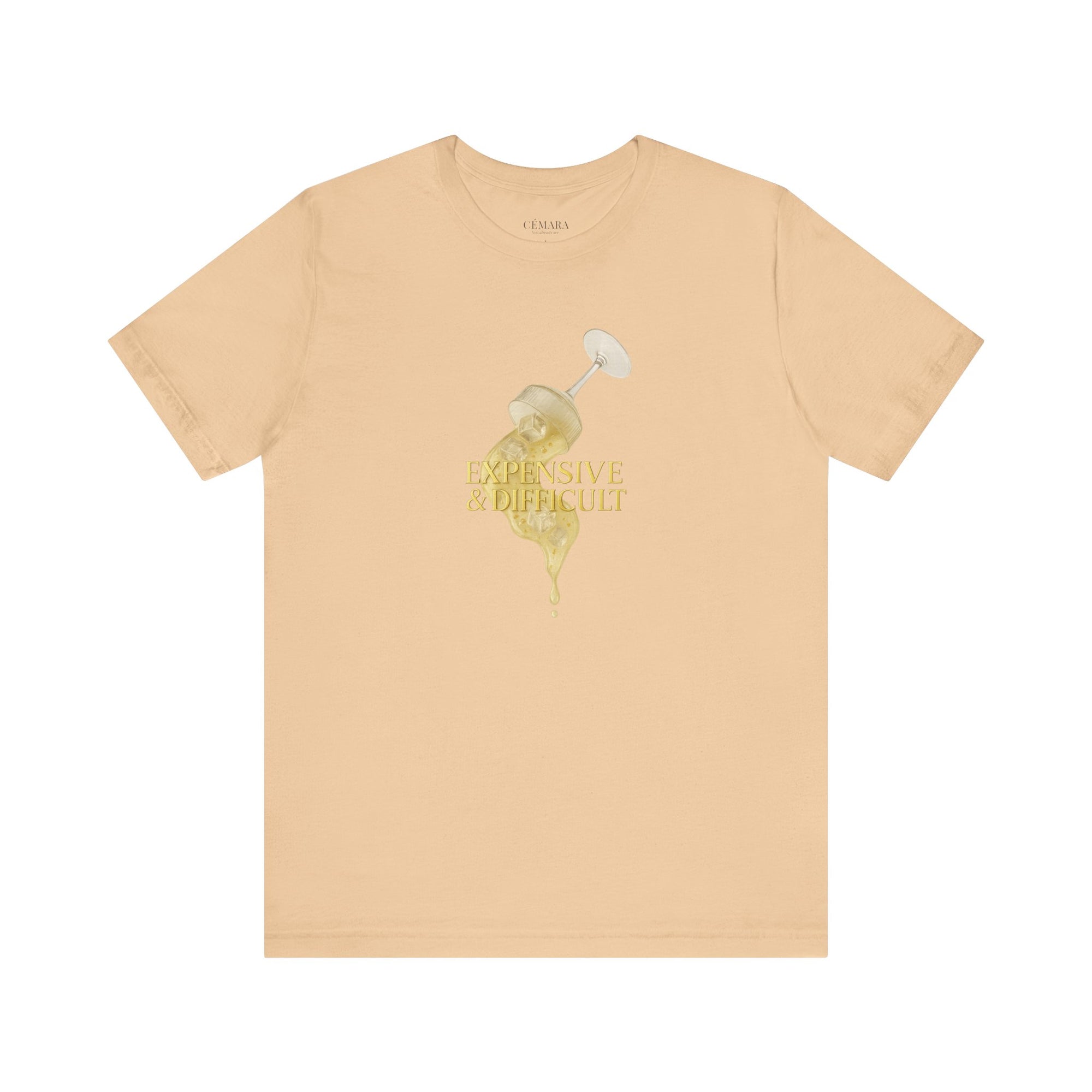 Sandgraues Statementshirt für Damen – goldener Print mit Glas & Typo, feministisch & edel gestaltet