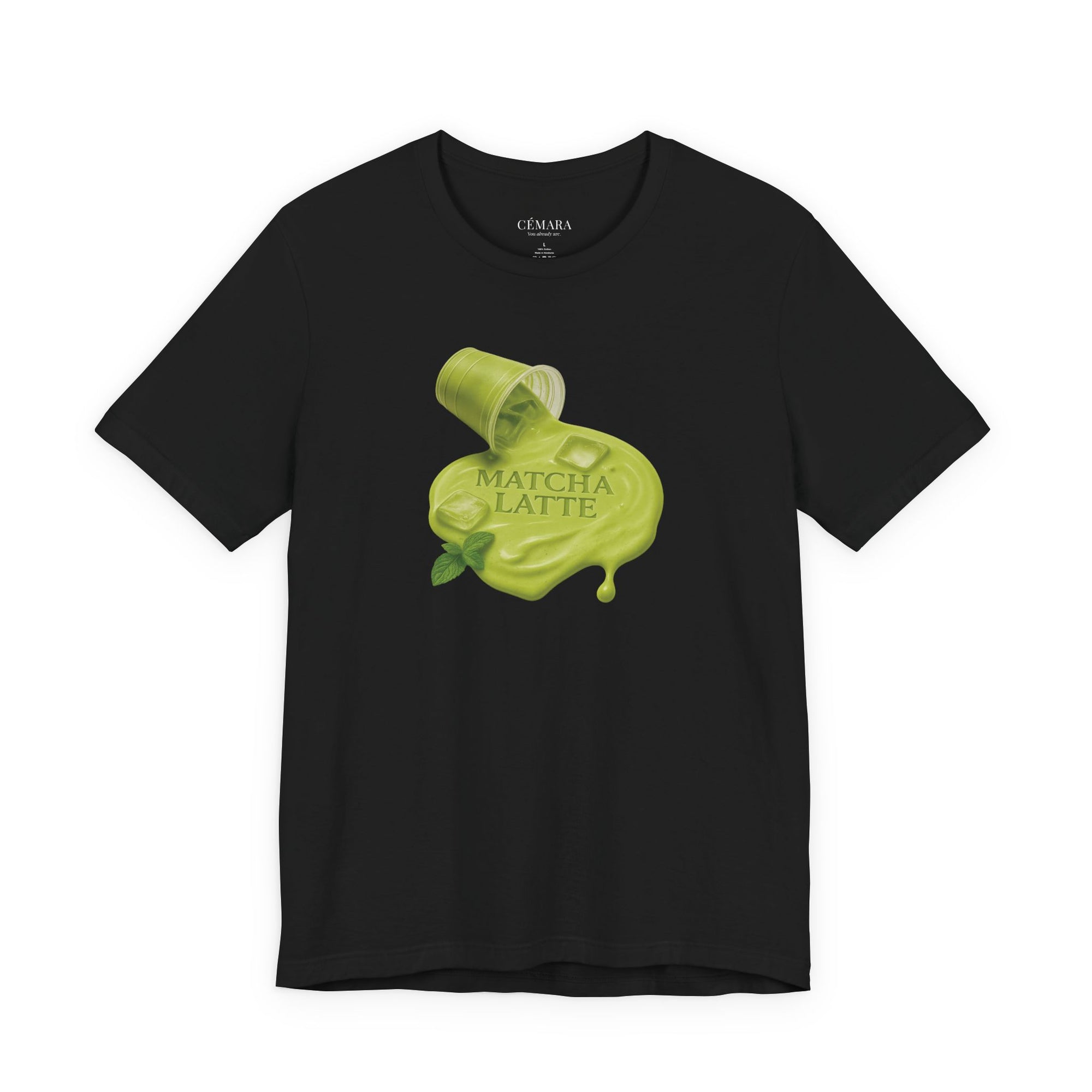 CÉMARA Matcha Latte Shirt Schwarz – Style Statement für Matcha Fans, modernes Design mit minimalistischer Ästhetik